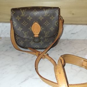 Authentic LV St. Cloud